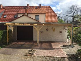 Überdachung